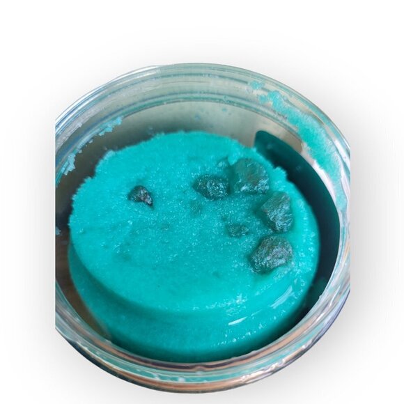 Aminnah Jade Sugar Scrub 8 oz [great for exfoliating that dry winter skin away] - Picture 3 of 3